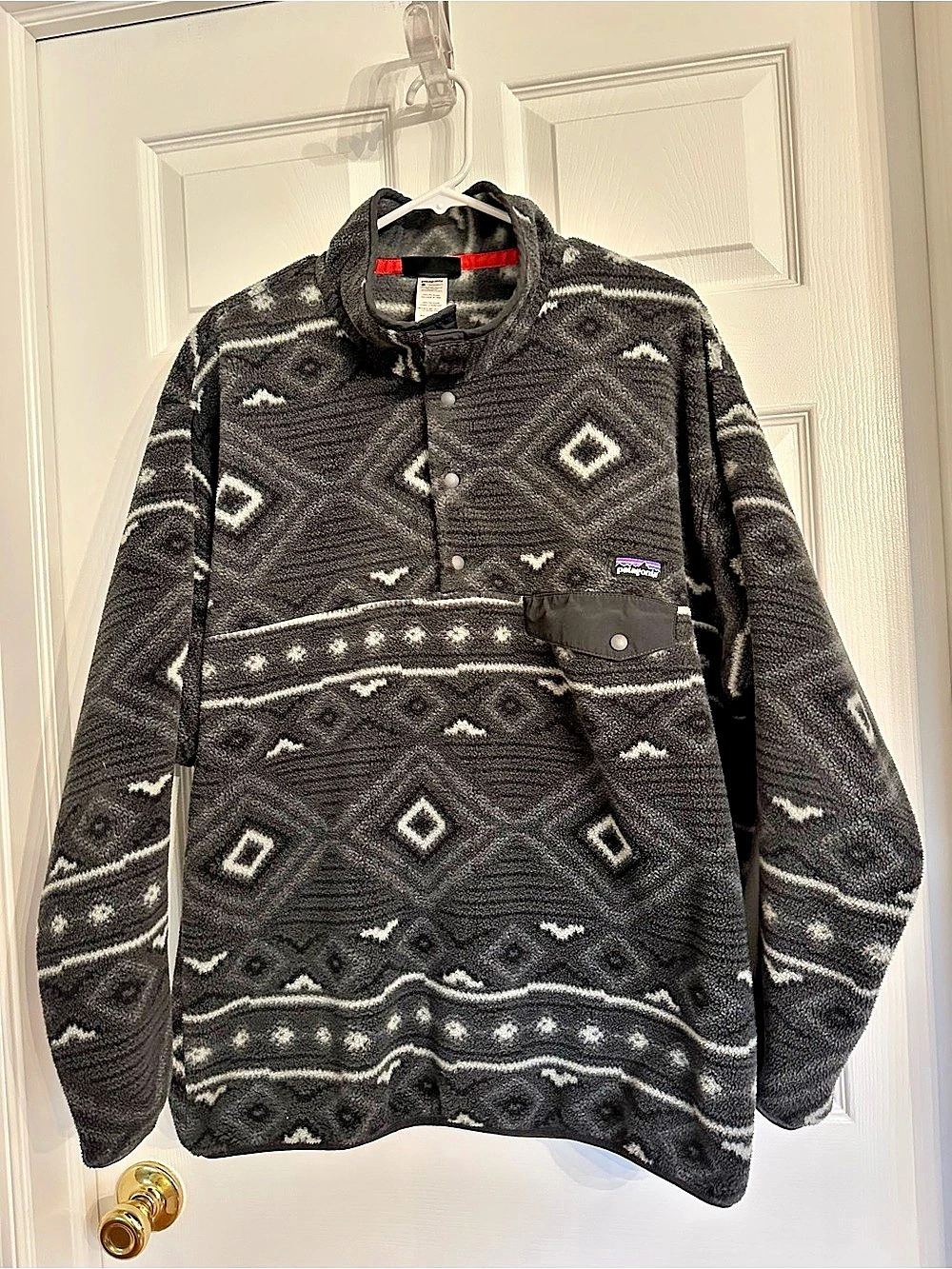 Patagonia Synchilla Snap-T Fleece Pullover Geometric Black & White; Size Large